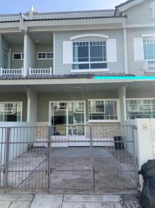 For RentHouseSamut Prakan,Samrong : Townhome for rent, Vilagio Village, ABAC Bangna, 2 bedrooms, 3 bedrooms, complete with furniture, please contact 082-3223695