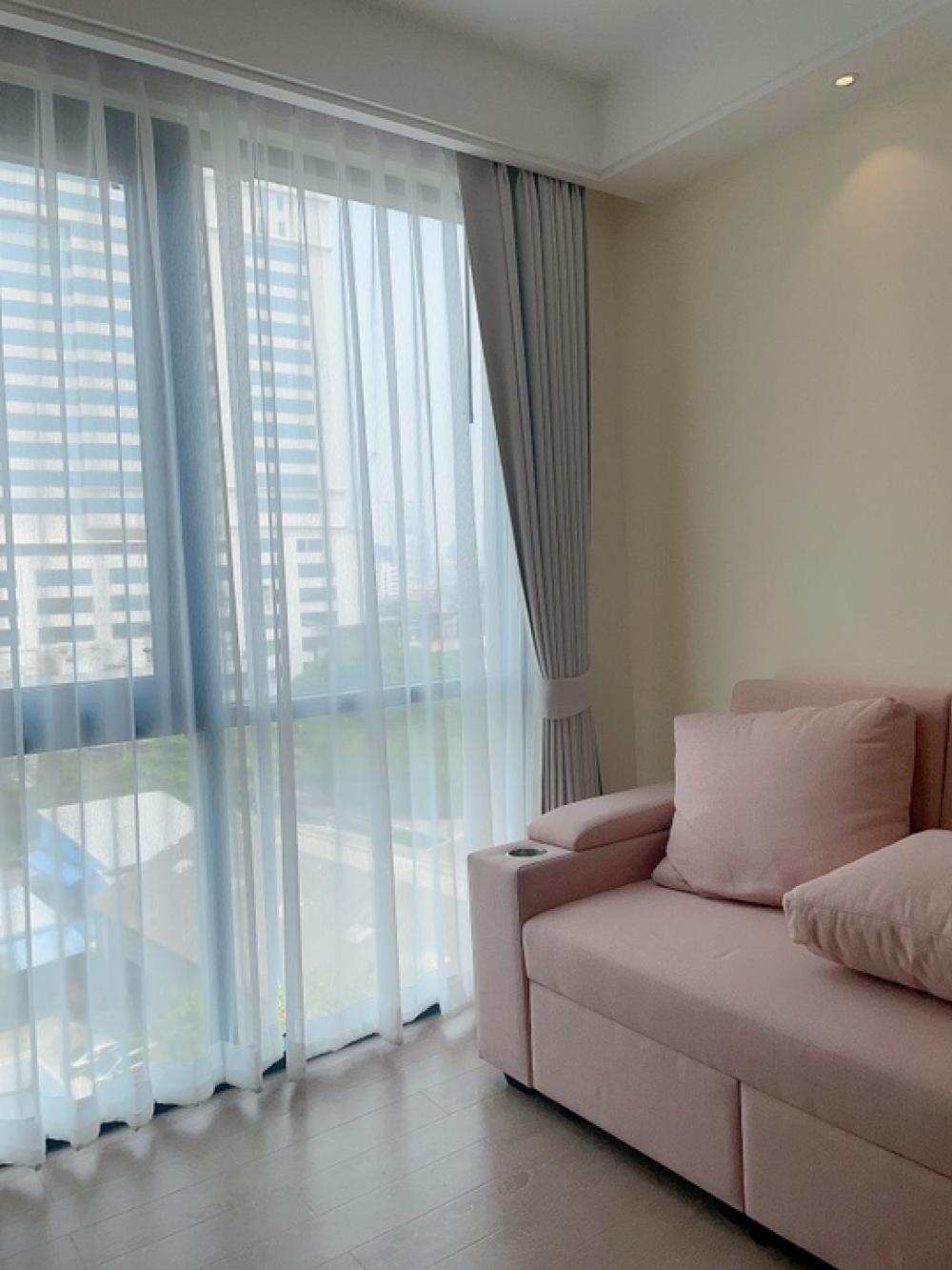 ขายคอนโดสาทร นราธิวาส : Special Price! 💸 5.4M with 2 bedroom, 1 Bathroom. 40 sq.m.