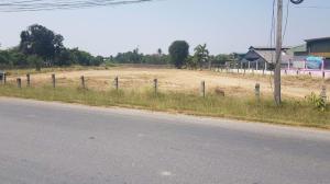 For SaleLandSuphan Buri : Land for sale, reclamation, 671 sq.wa., Mueang Suphan Buri District in front of the public road The back is adjacent to the Tha Wa Canal.