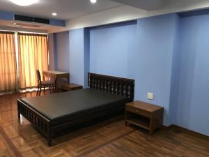 For RentCondoPattanakan, Srinakarin : Condo for rent Wilshire Srinakarin Studio 33 sq. m., ready to move in, 5000 baht / month (including central), newly renovated room, quiet, safe, airy