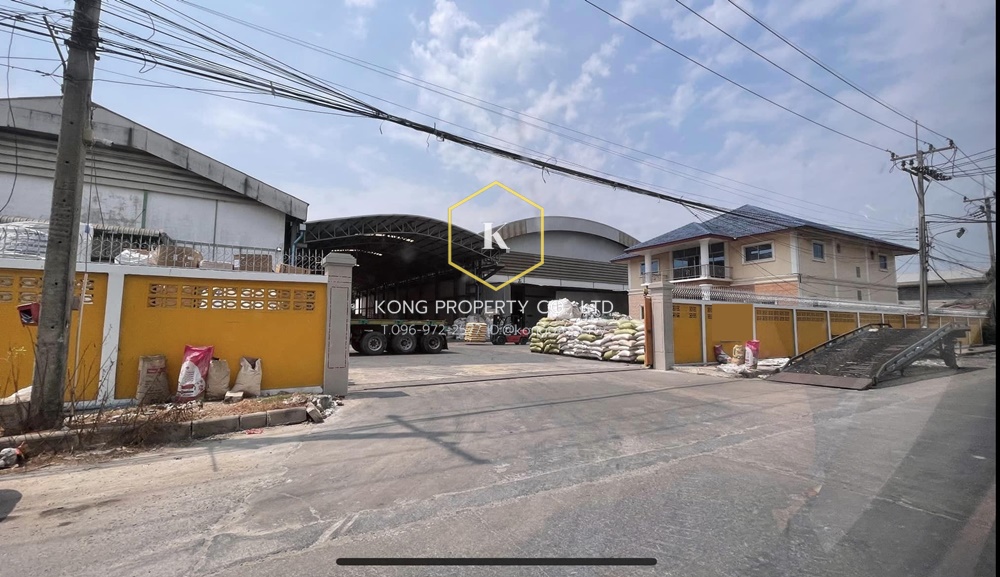 For RentFactoryMahachai Samut Sakhon : Factory for rent, Rama 2, Ban Ko, Muang District, Samut Sakhon, has 4 leaves, has a 2-storey office with a 80-ton scale.