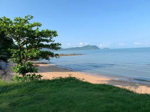 For RentHousePattaya, Bangsaen, Chonburi : House for rent next to the sea only 100 meters  pattaya