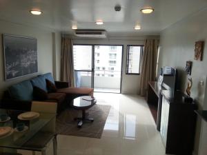 For RentCondoSukhumvit, Asoke, Thonglor : 📣Rent with us and get 1000! Beautiful room, good price, very nice, message me quickly!! Dont miss it!! Saranjai Mansion MEBK07041