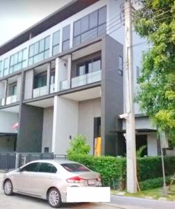 For RentTownhouseRathburana, Suksawat : Suksawat 31-39, Yang Noei, Phra Pradaeng Townhome for rent. Baan Klang Muang 3 floors, 3 bedrooms, 3 bathrooms, 3 air conditioners, 1 kitchen, 21,999 b-m 18 sq m. 220 sq m.