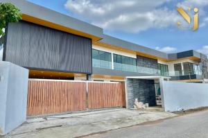 For SaleHousePattaya, Bangsaen, Chonburi : 🏡 Luxury single house for sale. Quiet, good location, suitable for living