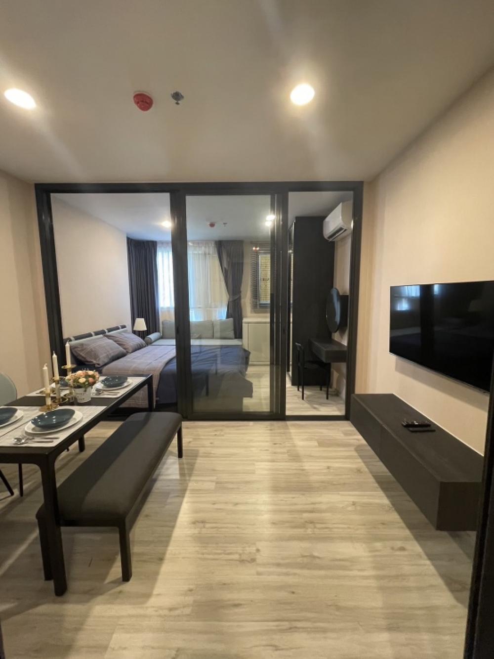 For RentCondoRatchadapisek, Huaikwang, Suttisan : Brand new in the box for rent, Condo XT Huai Khwang, 1 bedroom, fully furnished, fully furnished