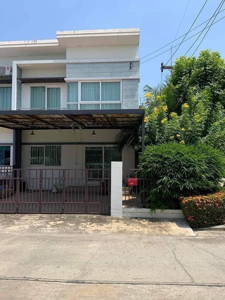 For SaleTownhousePathum Thani,Rangsit, Thammasat : 🏡P. 2-story semi-detached house for sale, Pruksa Village C, Khlong Sam, Soi 2/1.