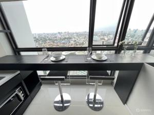 For RentCondoOnnut, Udomsuk : Condo for rent, Rhythm Sukhumvit 44/1, next to BTS Phra Khanong, 33rd floor, RHYTHM Sukhumvit 44/1 Condo for rent 22 K fully fornished