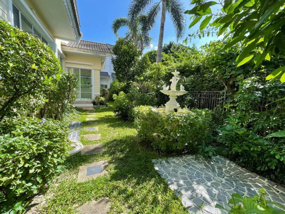 For SaleHousePattanakan, Srinakarin : Nantawan Rama 9-Onnut, 2 storey detached house, 84 square meters.