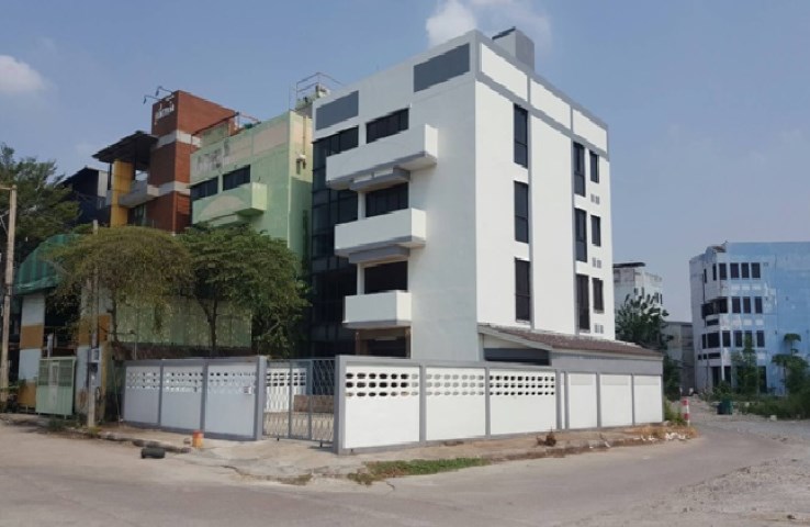 For RentTownhouseVipawadee, Don Mueang, Lak Si : For Rent For Rent 4-story office building for rent, Mini Air Park Office Project, usable area 440 square meters, along Vibhavadi Rangsit Road, inbound, near the air base. Near Don Mueang Airport, parking for 8 cars, suitable for an office or distribution 