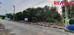 For SaleLandBang kae, Phetkasem : Cheap sale, vacant land, area 185 sq m, near MRT-Phasi Charoen, Evergreen City University on Kanchanaphisek Road, selling 50,000 baht per wah, good price, suitable location, total 9.25 million baht