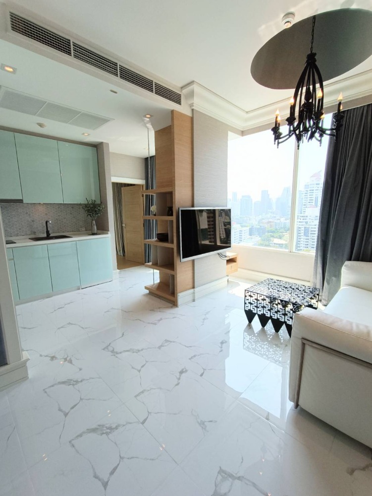 For SaleCondoSukhumvit, Asoke, Thonglor : Beautifully Decorated Best Price Condo FOR SALE at Eight Thonglor Sukhumvit 55 Just 500 Meters from BTS Thong Lo