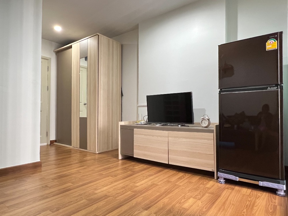 For SaleCondoBang Sue, Wong Sawang, Tao Pun : Condo for sale, Regent Home Bang Son, Phase 27, next to Bang Son MRT, very beautiful room, Building C, 22nd floor, price 1.55 million baht.