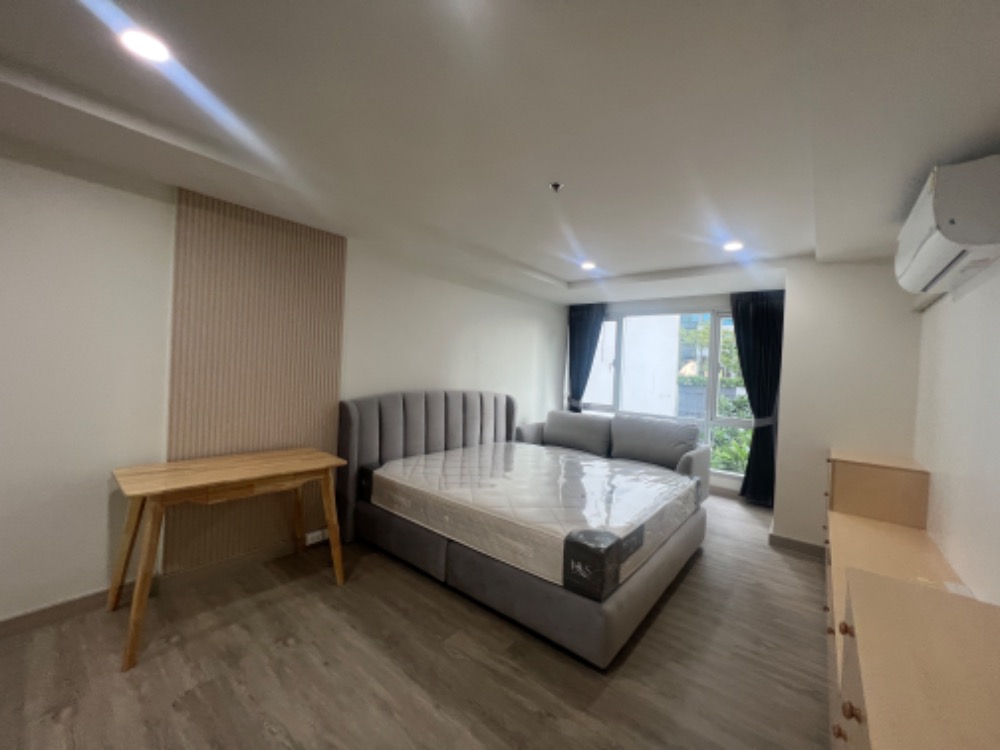 ให้เช่าคอนโดนานา : for rent Trendy 2 bed super deal !! 🎈🌈