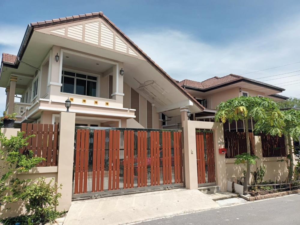 For RentHouseNonthaburi, Bang Yai, Bangbuathong : Single house for rent, Soi Wat Lat Pla Duk, very new house, good price, good location, good design, fully furnished. Just carry your bag and move in.