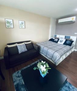 For SaleCondoChiang Mai : Condo, location, sign zone, zone, looking for zone 🤩 Good location, everything is convenient. Suitable for lifestyles in this era, spacious rooms, fully furnished.
