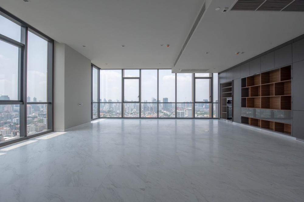 For SaleCondoSukhumvit, Asoke, Thonglor : The Monument Thonglor 3 Bed 3 Bath Price 88,000,000 Half transfer fee - Sale with tenant 3 bedrooms, 3 bathrooms - Rental fee 300,000 Contract expires August 2023 - Make an appointment to see the room in advance Interested contact Mui 0813485859 Line Line
