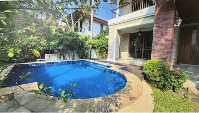 For RentHousePattanakan, Srinakarin : House for rent, Pool Villa, Phatthanakan Srinakarin, 4 bedrooms, 4 bathrooms, near Thonglor