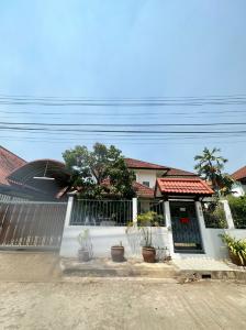 For RentHouseChiang Mai : A house for rent good location near 89 Plaza, No.15H387