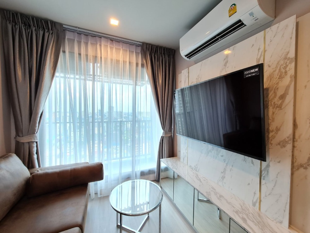 For RentCondoLadprao, Central Ladprao : For rent, Life Ladprao, fully furnished, next to the entrance to BTS Ladprao intersection, LH-RW050