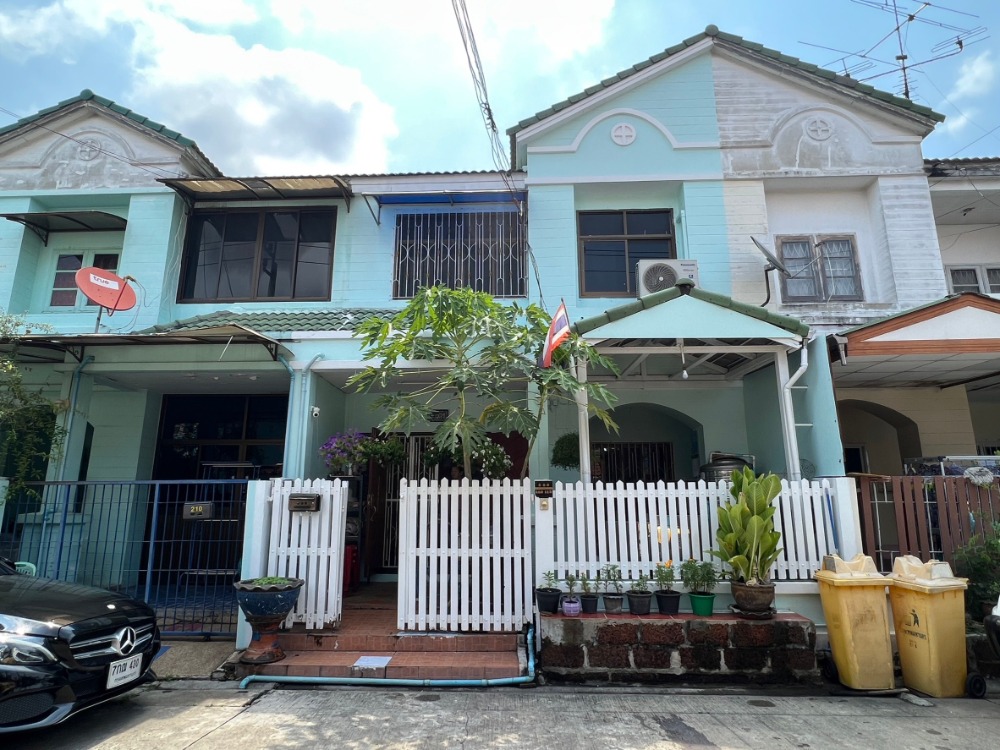 ขายทาวน์เฮ้าส์/ทาวน์โฮมลาดกระบัง สุวรรณภูมิ : MJ23S-021 ขาย บ้าน ทาวน์เฮ้าส์ 2 ชั้น พนาสนธิ์ 10 แบบ 3 ห้องนอน 22 ตรว 135 ตรม พร้อมเฟอร์นิเจอร์และเครื่องใช้ไฟฟ้า ใกล้ อ่อนนุช ศรีนครินทร์ ประเวศ บางนา สุขุมวิท พัฒนาการ เฉลิมพระเกียรติ กาญจนาภิเษก มอเตอร์เวย์ บูรพาวิถี