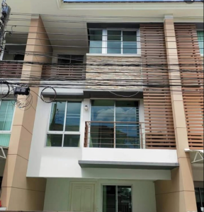 ให้เช่าทาวน์เฮ้าส์/ทาวน์โฮมรัตนาธิเบศร์ สนามบินน้ำ พระนั่งเกล้า : ให้เช่า ทาวน์โฮม 3 ชั้น หมู่บ้าน พลัสซิตี้พาร์ค สนามบินน้ำ พื้นที่ 21.4 ตรว. 3 ห้องนอน 3 ห้องน้ำ ใกล้รถไฟฟ้าสถานีแยกนนทบุรี