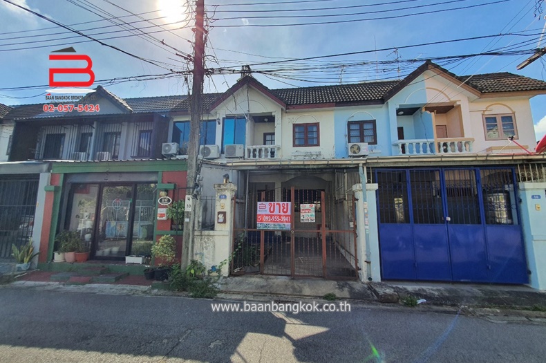 ขายทาวน์เฮ้าส์/ทาวน์โฮมลาดพร้าว101 แฮปปี้แลนด์ : ทาวน์เฮาส์ ซอยลาดพร้าว 110 เนื้อที่ 22 ตรว. ถนนลาดพร้าว เขตบางกะปิ