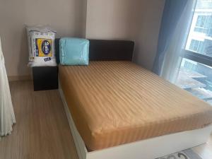 For RentCondoChiang Mai : One Plus Klong Chon 3 10,000 Condo for rent in Chiang Mai, cheap price One Plus Klong Chon 3 for cheap rent, urgent, 31 sq m. Ready to move in. Complete electrical appliances, near the university, convenient to travel
