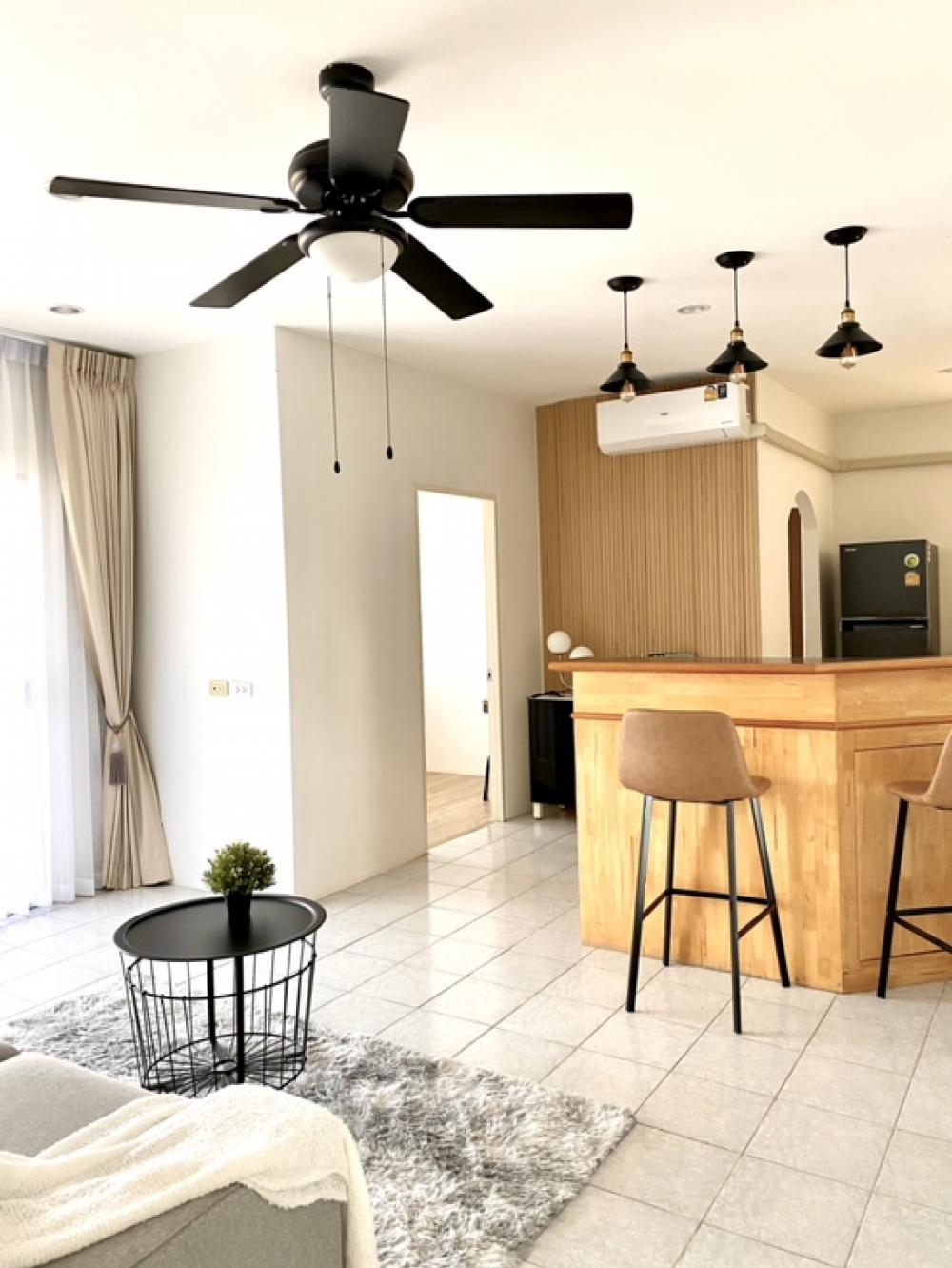 For SaleCondoBangna, Bearing, Lasalle : Sale - Newly renovated condo, 2 bedroom 58 sq m, 10 minutes from the yellow line BTS. And the airport link, beautiful - ready to move in