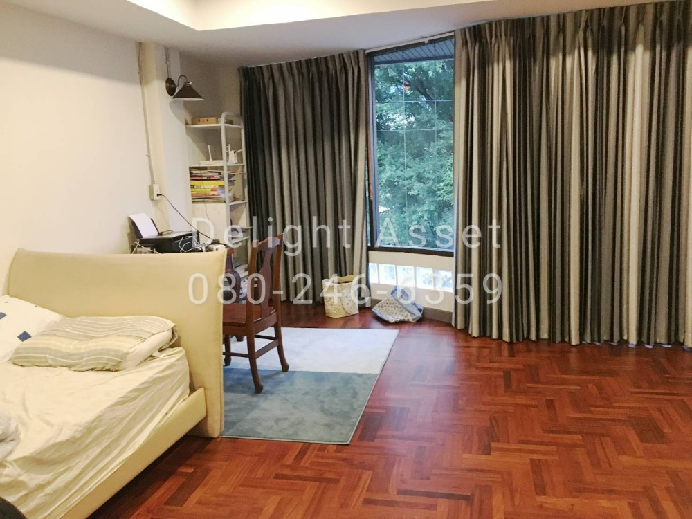 For SaleTownhouseWongwianyai, Charoennakor : For Sale!! 4-Storey Townhome Charoen Nakhon16, 29 sq.wa 400 sq.m. located near BTS Krung Thonburi, Khlong San, ICON Siam