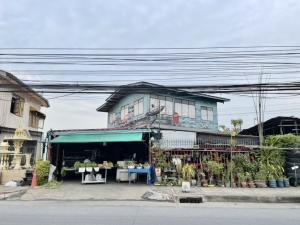 For SaleLandPathum Thani,Rangsit, Thammasat : 📍 Land for sale with buildings Next to the main road 345, Bang Khu, Pathum Thani, 52 sq m, price can be discussed