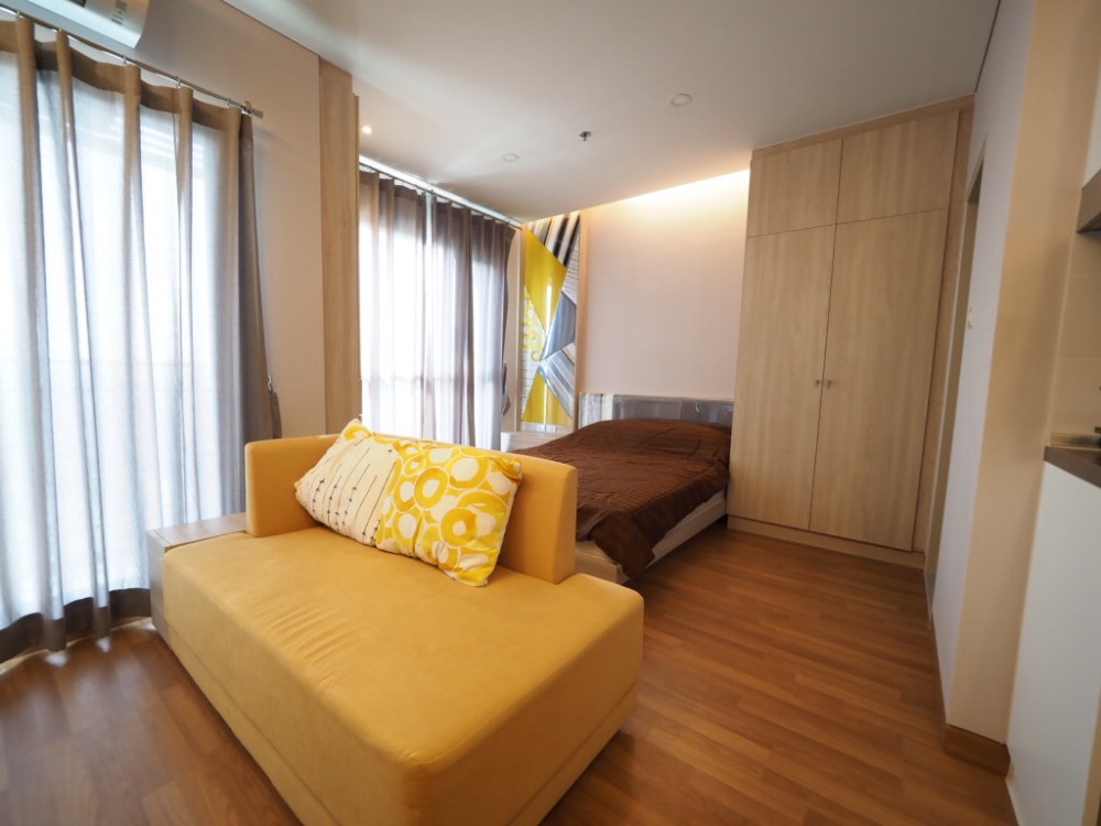 For SaleCondoSapankwai,Jatujak : Sale by owner - Condo Lumpini Park Vibhavadi-Chatuchak, Studio 24 sqm, 12A floor, city view.