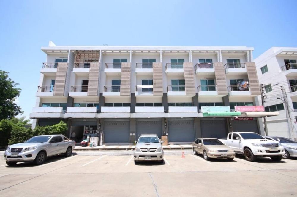 For RentShophouseChaengwatana, Muangthong : Commercial building B-AVENUE Tiwanon Chaengwattana