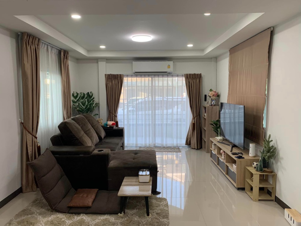 For RentHouseRama5, Ratchapruek, Bangkruai : *Furniture ready to move in*2-storey detached house for rent, The Emerald Garden and Sport Club, next to Ratchaphruek Road, next to KFC Pure Place Ratchaphruek - opposite is Unico Ratchaphruek and Lotus North Ratchaphruek.