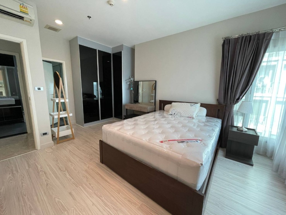 For RentCondoSukhumvit, Asoke, Thonglor : Cheapest, big room, high floor, good view, for rent, 1 bedroom, 1 bathroom, 54 sq m. The Crest Sukhumvit 34