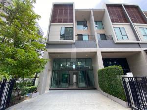 For SaleTownhouseYothinpattana,CDC : Urgent sale!!️ Luxury townhome, 3 and a half floors, high ceiling, Ekkamai-Ladprao