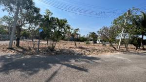 For SaleLandCha-am Phetchaburi : Land for sale, Tha Yang, Phetchaburi, Bang Chong Marina, corner plot, Soi 6, already filled