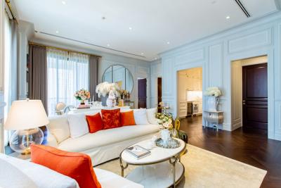 For SaleCondoWitthayu, Chidlom, Langsuan, Ploenchit : Condo for sale 98 wireless, 10th floor, size 132.57 sq m., 2 bedrooms, 3 bathrooms, fully furnished.