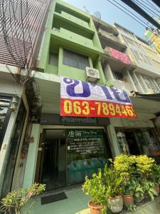 For SaleShophouseBang Sue, Wong Sawang, Tao Pun : 5-storey commercial building, opposite Bon Marche Market, near BTS