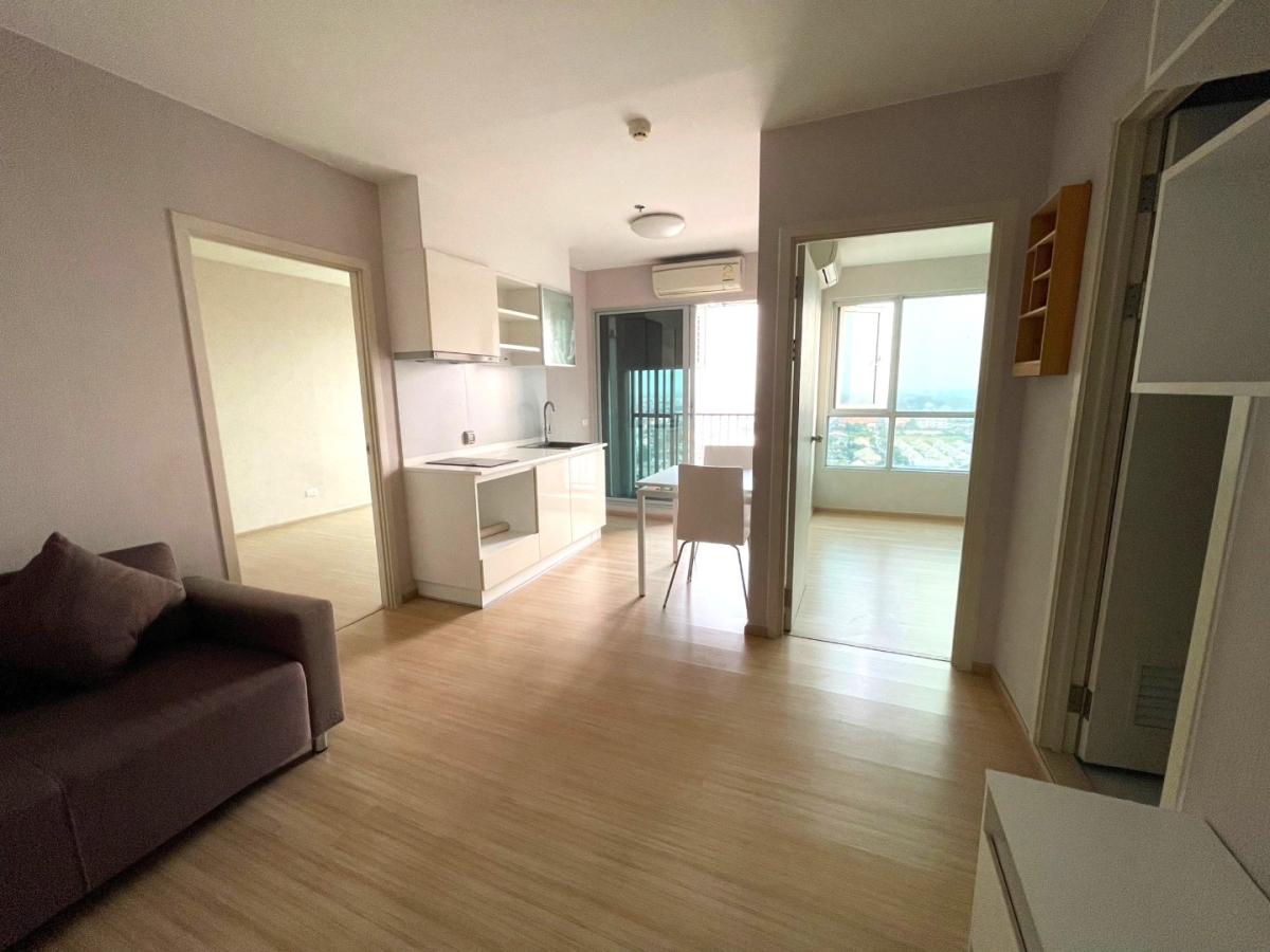 For SaleCondoBang kae, Phetkasem : Owner sells by himself, 2 bedrooms, empty room, never rented, 18th floor, very good wind, south, no afternoon sun, clear view, welcome to recruit agents, price is only 2,500,000 baht.