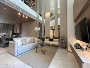 For SaleTownhouseKasetsart, Ratchayothin : 3.5 storey townhome for sale, very nice atmosphere: SALA Ladprao - Ratchayothin