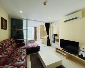 For SaleCondoPattanakan, Srinakarin : Urgent sale, Elements Srinakarin, Building 1, 3rd floor, garden view, complete with furniture and electrical appliances.