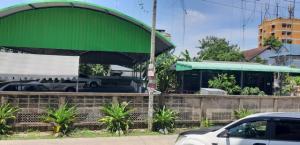 For SaleLandBangna, Bearing, Lasalle : Land and house for sale in Soi Bearing 50/1, area 167 sq m.