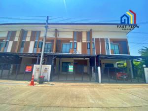 For SaleTownhouseNakhon Pathom, Phutthamonthon, Salaya : Townhome for sale Baan Fah Townee Pinklao - Sai 5, width 6 meters, 2-storey townhouse, fully furnished, near Phutthamonthon, Don Wai Floating Market