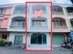 For SaleShophousePattaya, Bangsaen, Chonburi : 🔻🔻 Selling 1 commercial building on Khao Lam Road 🔻🔻 Cheapest sale in this area.