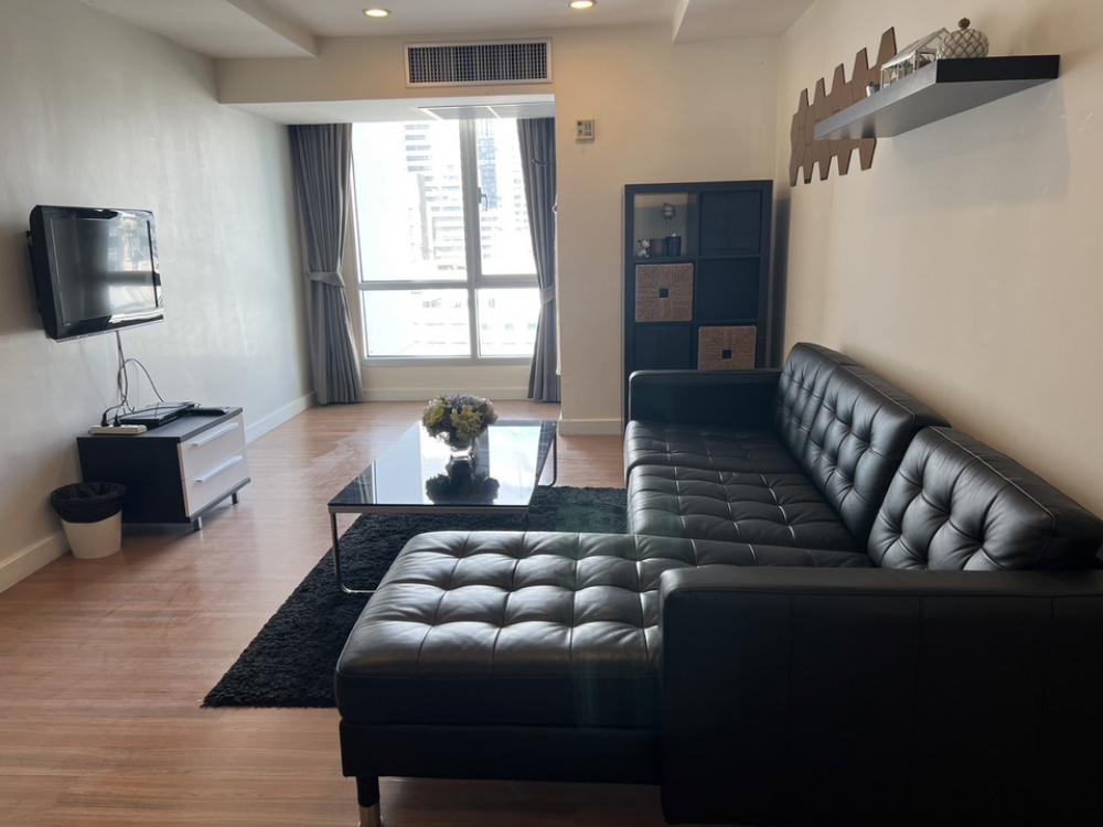 ให้เช่าคอนโดนานา : ให้เช่าคอนโด Fully Furniture สุขุมวิท 13 Trendy Condo เดือนละ 25,000 baht Special Price!