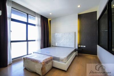 For RentCondoWongwianyai, Charoennakor : For rent Urbano Sathorn-Taksin Duplex 3 bedrooms 120 sqm. Beautiful view, Siam