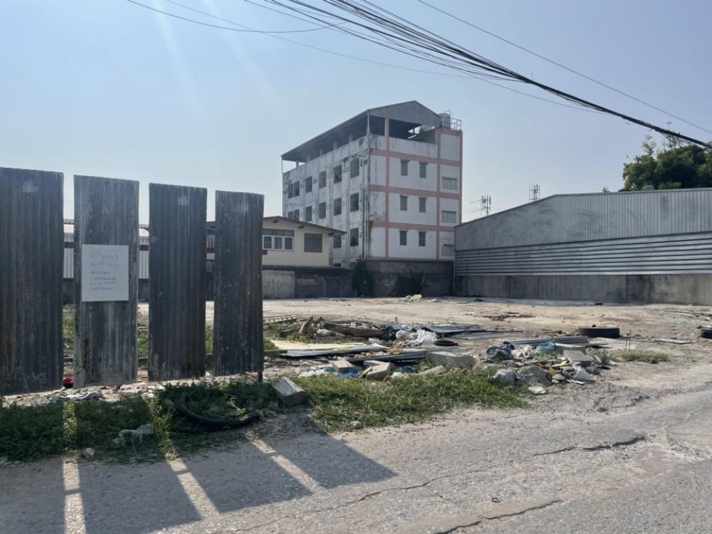 For RentLandChokchai 4, Ladprao 71, Ladprao 48, : Land Rental on Soi Sangkhom Songkhro 27 - suitable for making restaurants, warehouses, DC etc.