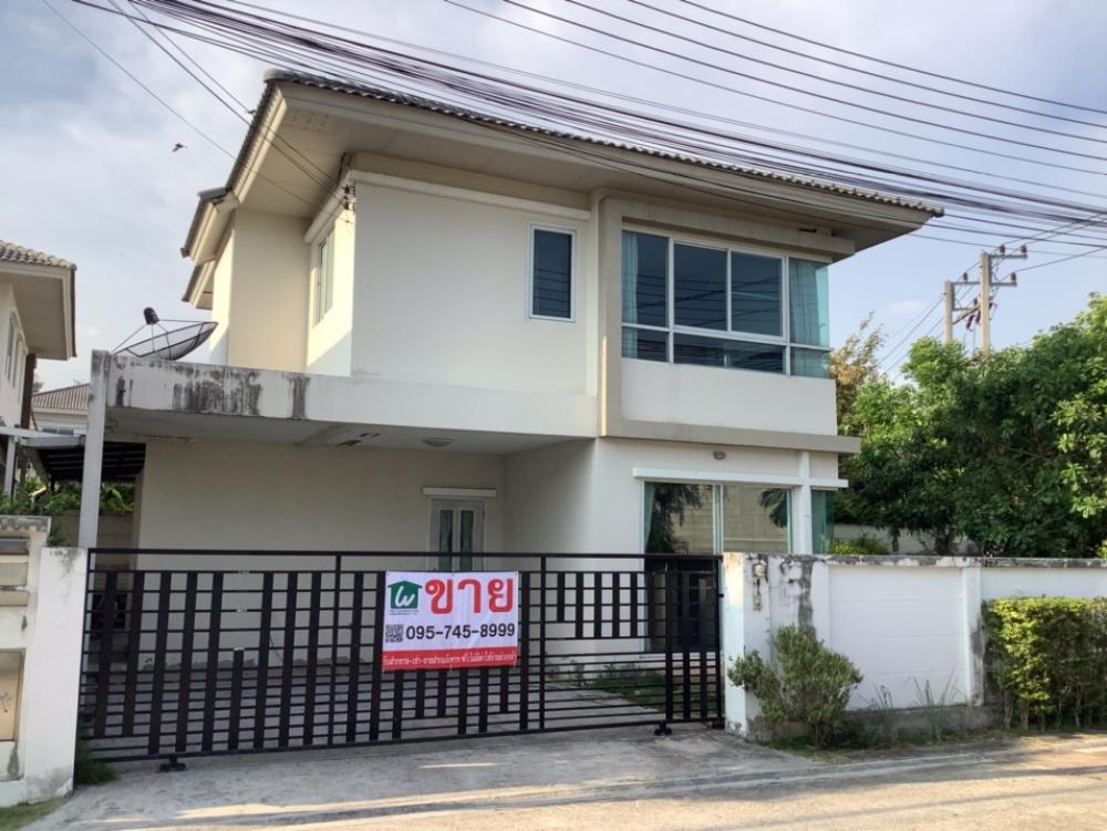For SaleHouseSriracha Laem Chabang Ban Bueng : House for sale, Casa Ville, Sriracha-Suan Suea, Chonburi, 66.2 sq m, behind the corner, next to the main road special price urgently