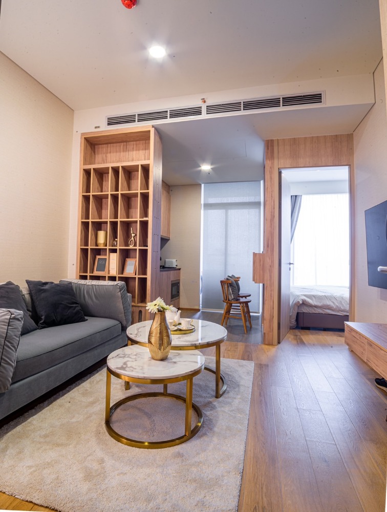 For SaleCondoSukhumvit, Asoke, Thonglor : For sale with tenant! Wyndham Garden Sukhumvit 42. Ekkamai BTS (2mins walk). Next to Gateway Ekkamai